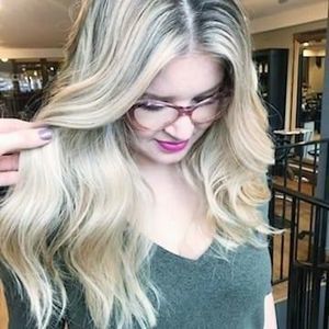 Meet your Posher, Jasmine